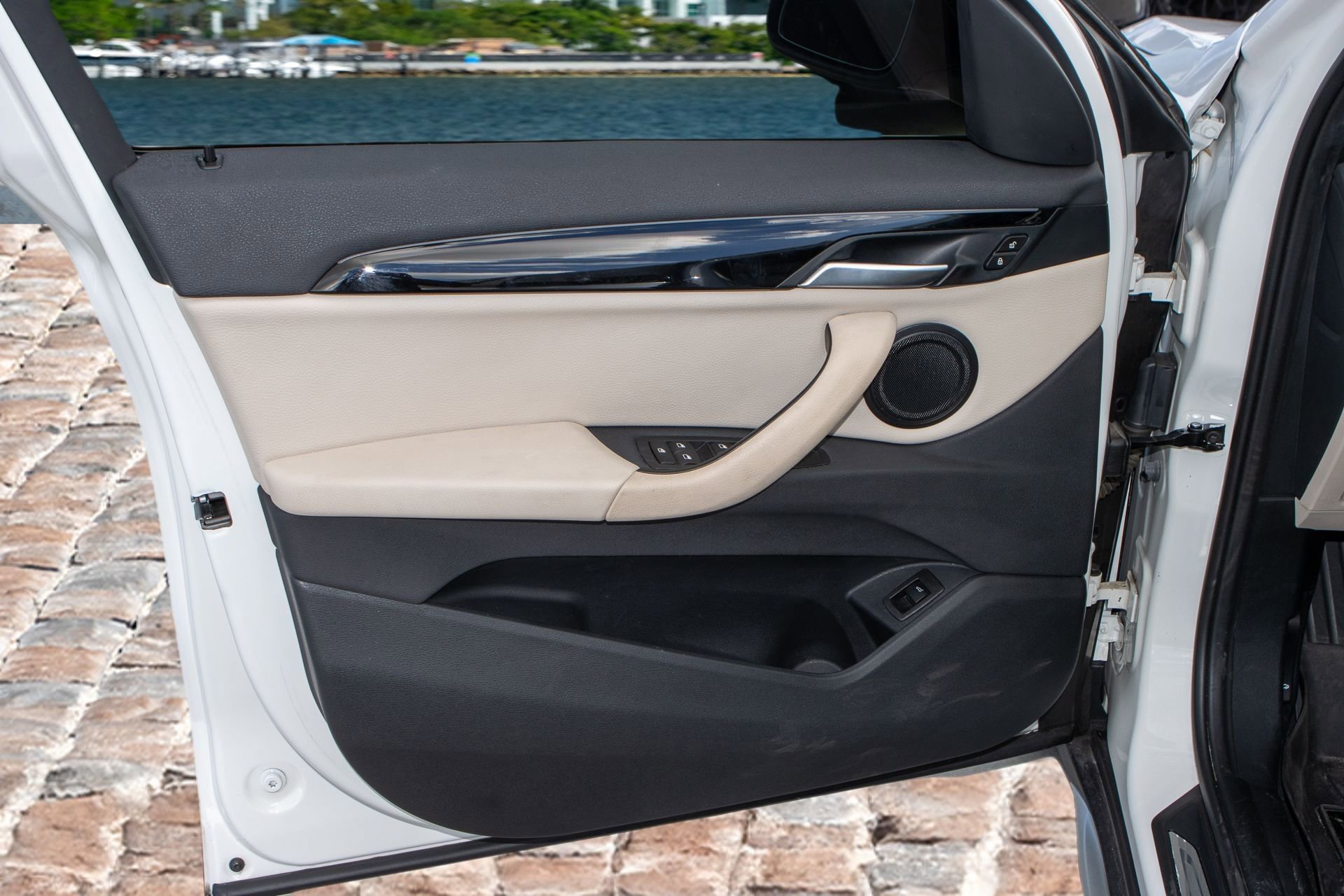 Used 2020 BMW X1 sDrive28i w/ Convenience Package image 11