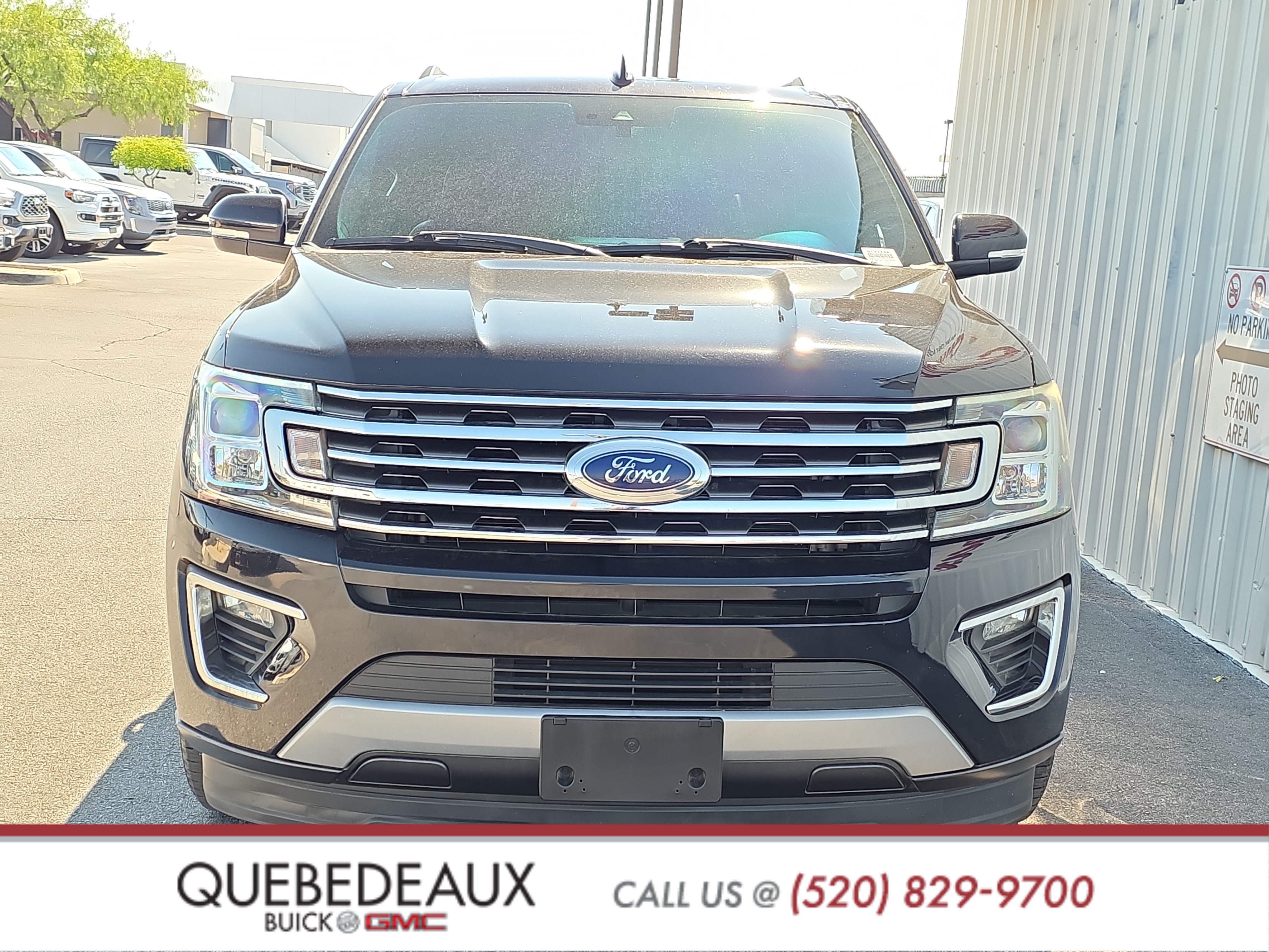 Used 2019 Ford Expedition XLT w/ Equipment Group 202A RWD image 2