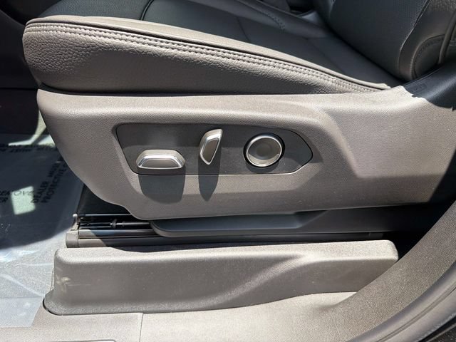 New 2026 GMC Yukon XL Denali w/ Denali Reserve Package RWD image 19