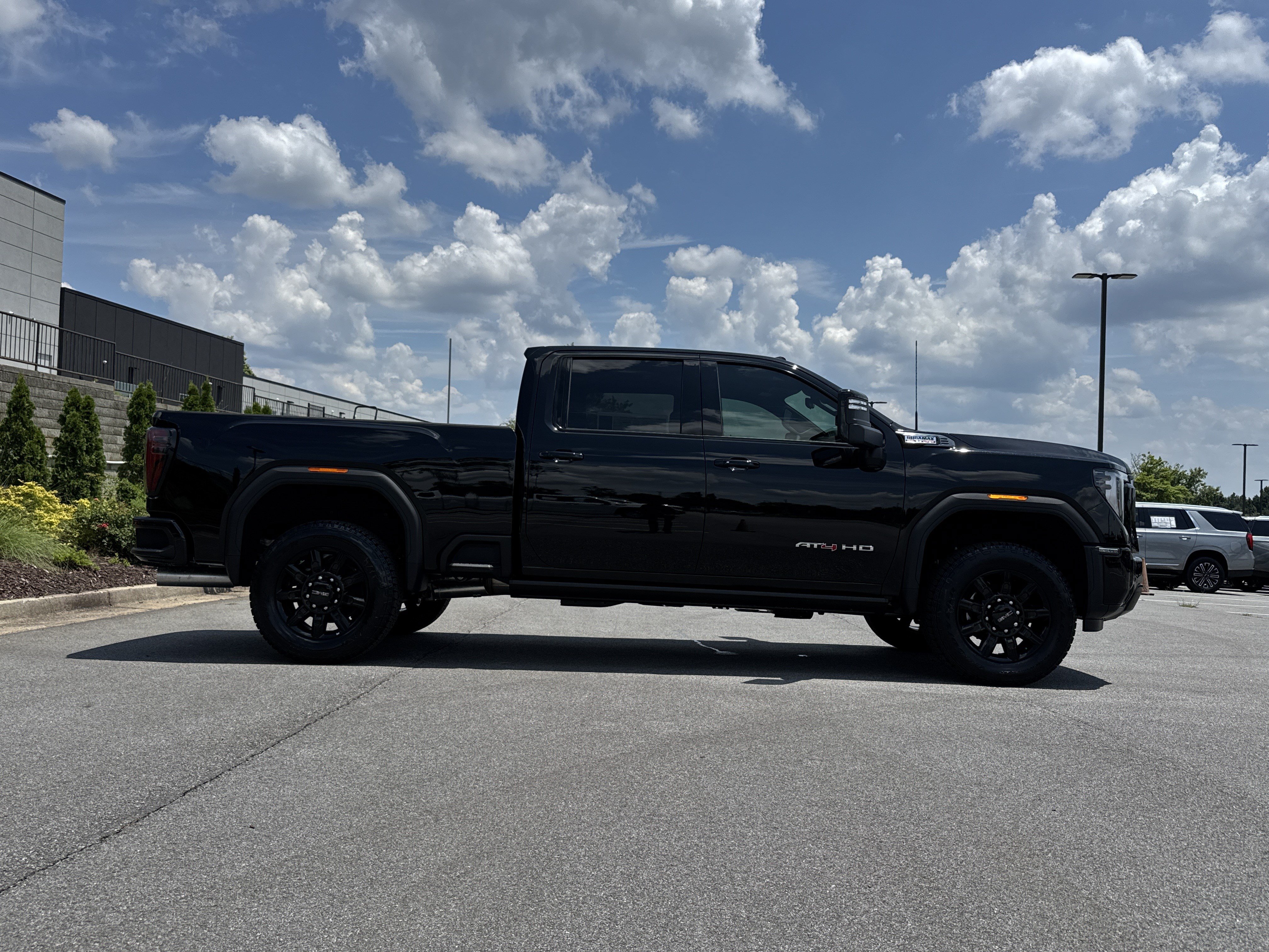 New 2026 GMC Sierra 2500 AT4 w/ AT4 Premium Plus Package AWD/4WD image 10
