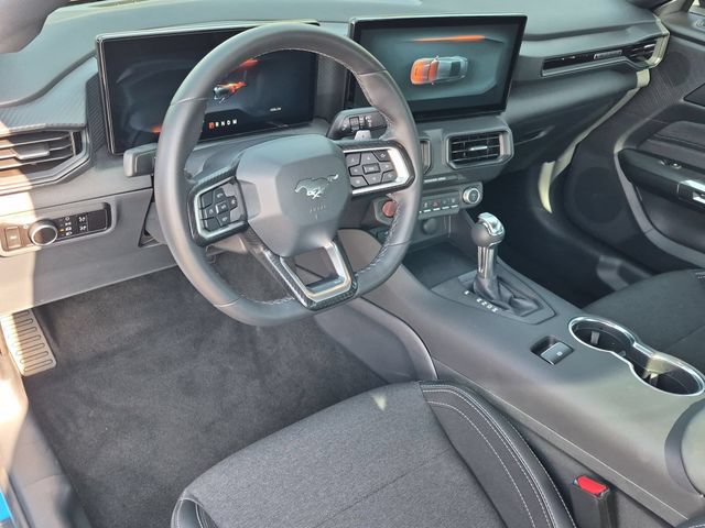 Used 2025 Ford Mustang GT RWD image 10