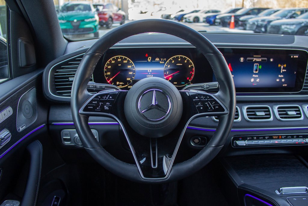 Used 2025 Mercedes-Benz GLS 450 4MATIC image 12