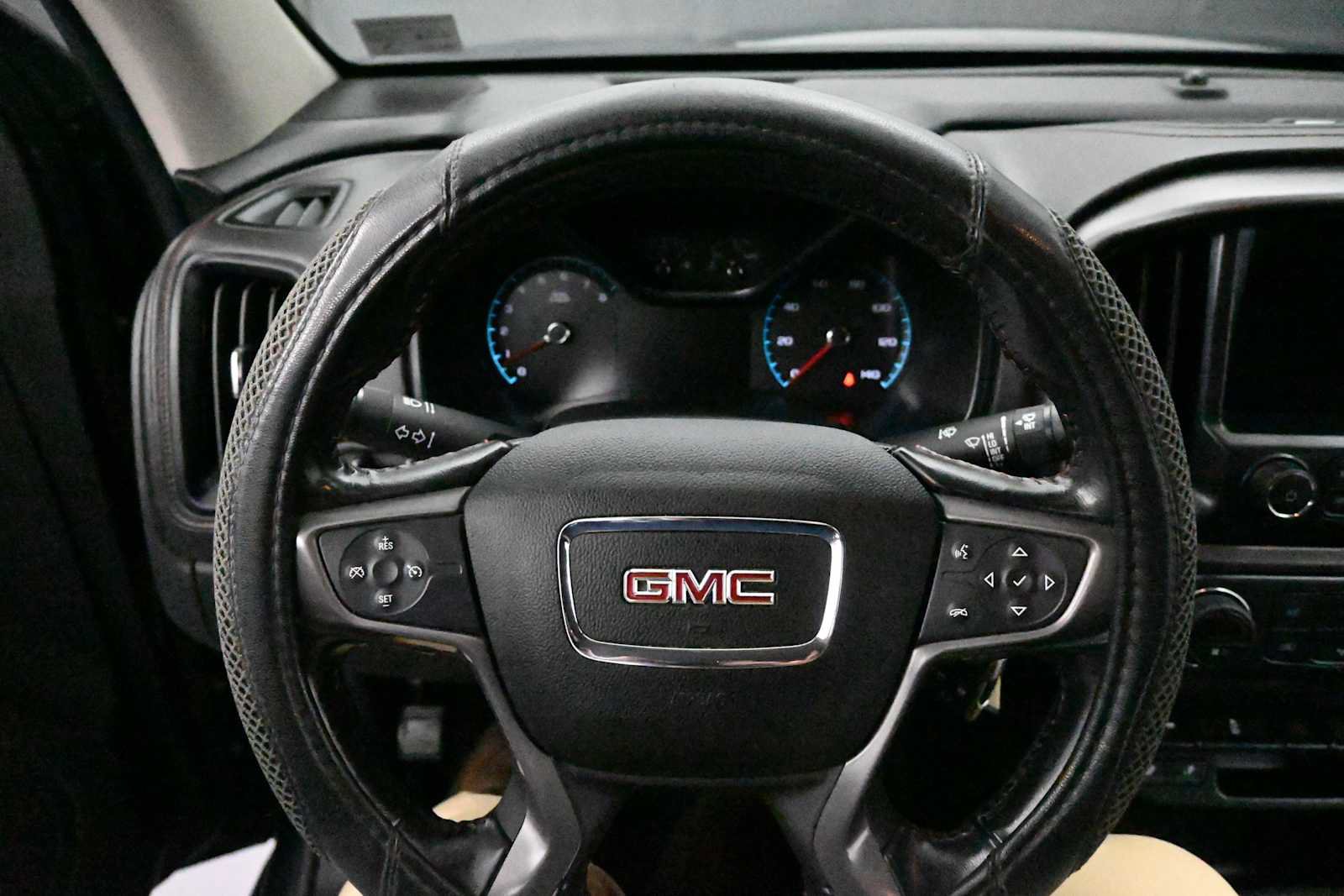 Used 2018 GMC Canyon All Terrain w/ Trailering Package AWD/4WD image 11