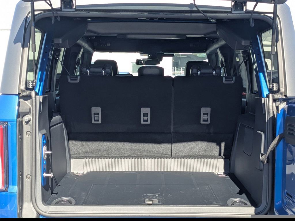 New 2025 Ford Bronco Badlands image 13