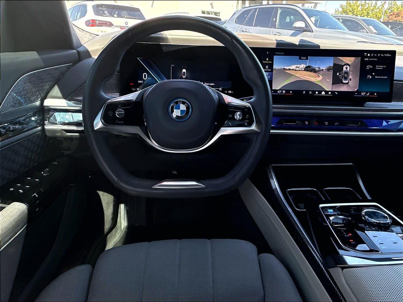 Used 2023 BMW i7 xDrive60 AWD/4WD image 11