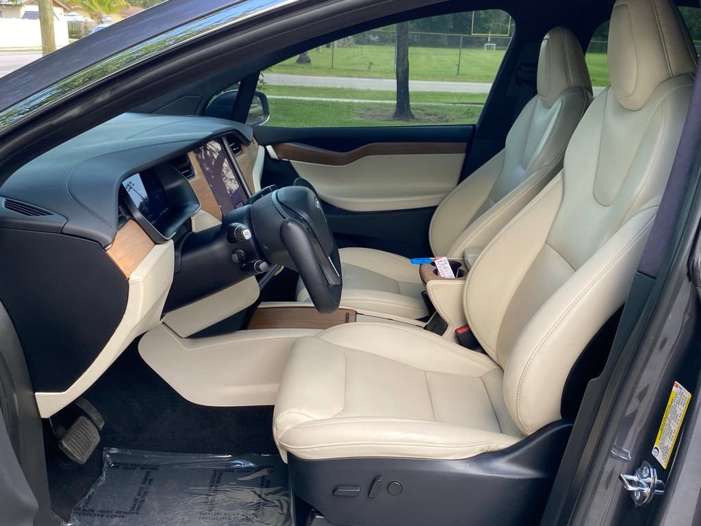 Used 2021 Tesla Model X Long Range AWD/4WD image 17