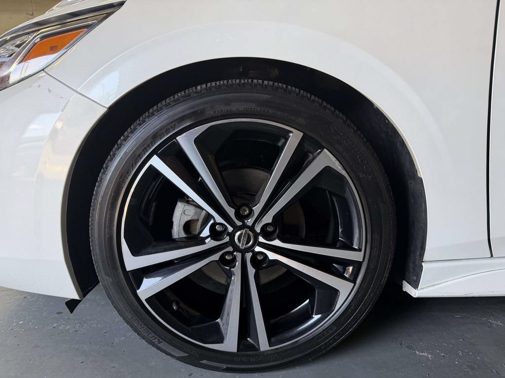 Used 2022 Nissan Sentra SR w/ SR Premium Package FWD image 29
