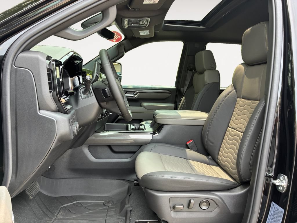 New 2026 Chevrolet Silverado 2500 ZR2 AWD/4WD image 9