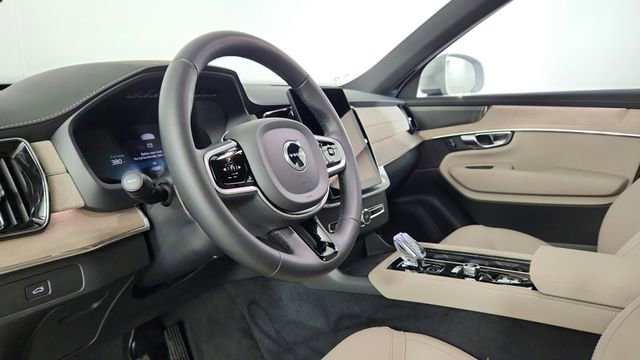 Certified 2026 Volvo XC90 B6 Plus w/ Protection Package Premier AWD/4WD image 12