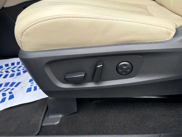 Used 2023 INFINITI QX60 Luxe w/ Cargo Package AWD/4WD image 17