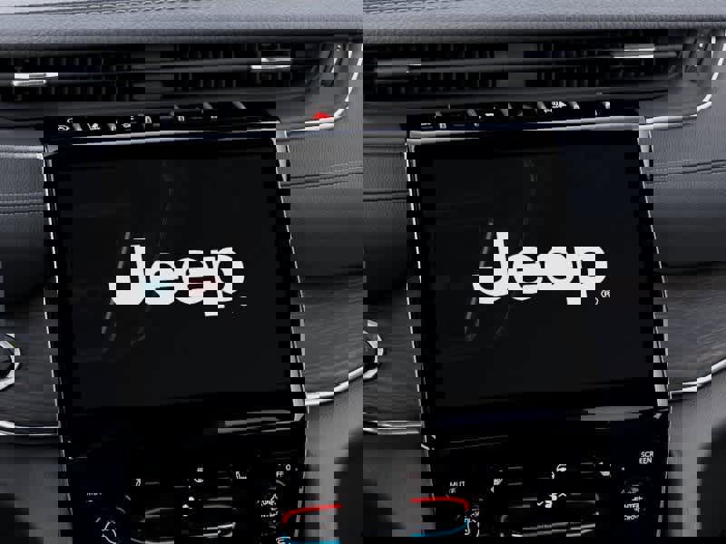 New 2025 Jeep Grand Cherokee Limited image 18