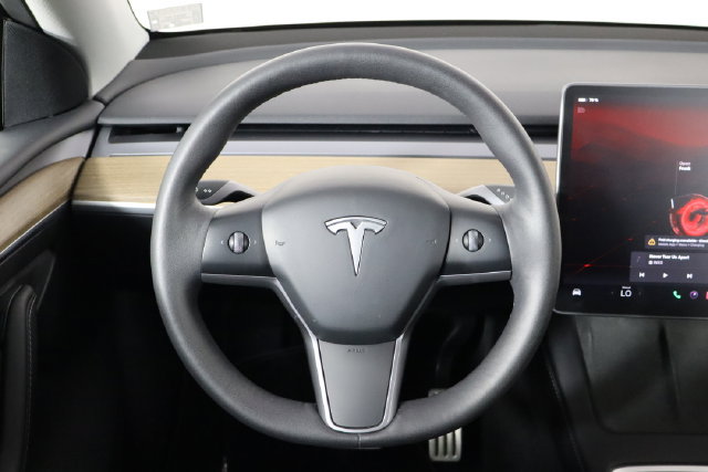 Used 2023 Tesla Model Y Performance AWD/4WD image 6
