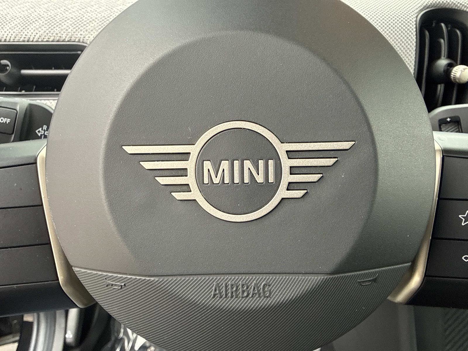 Certified 2025 MINI Cooper S FWD image 26