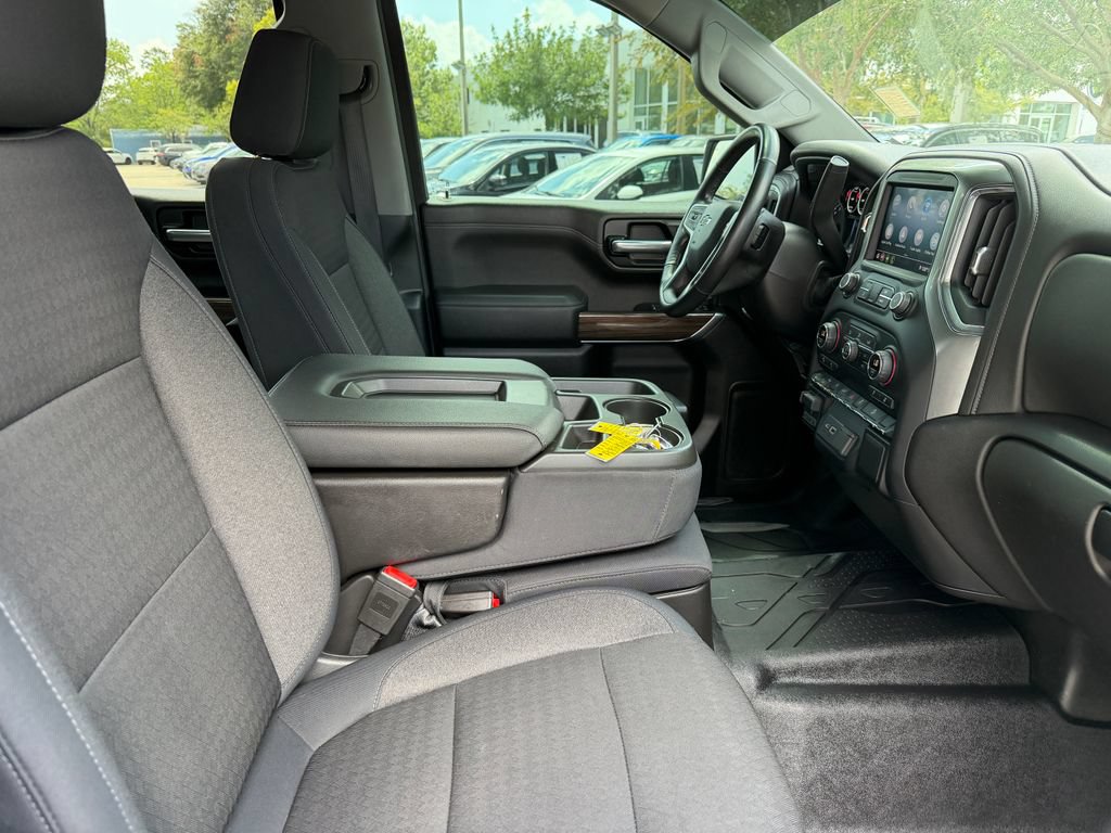 Used 2019 Chevrolet Silverado 1500 LT Trail Boss w/ Convenience Package AWD/4WD image 9