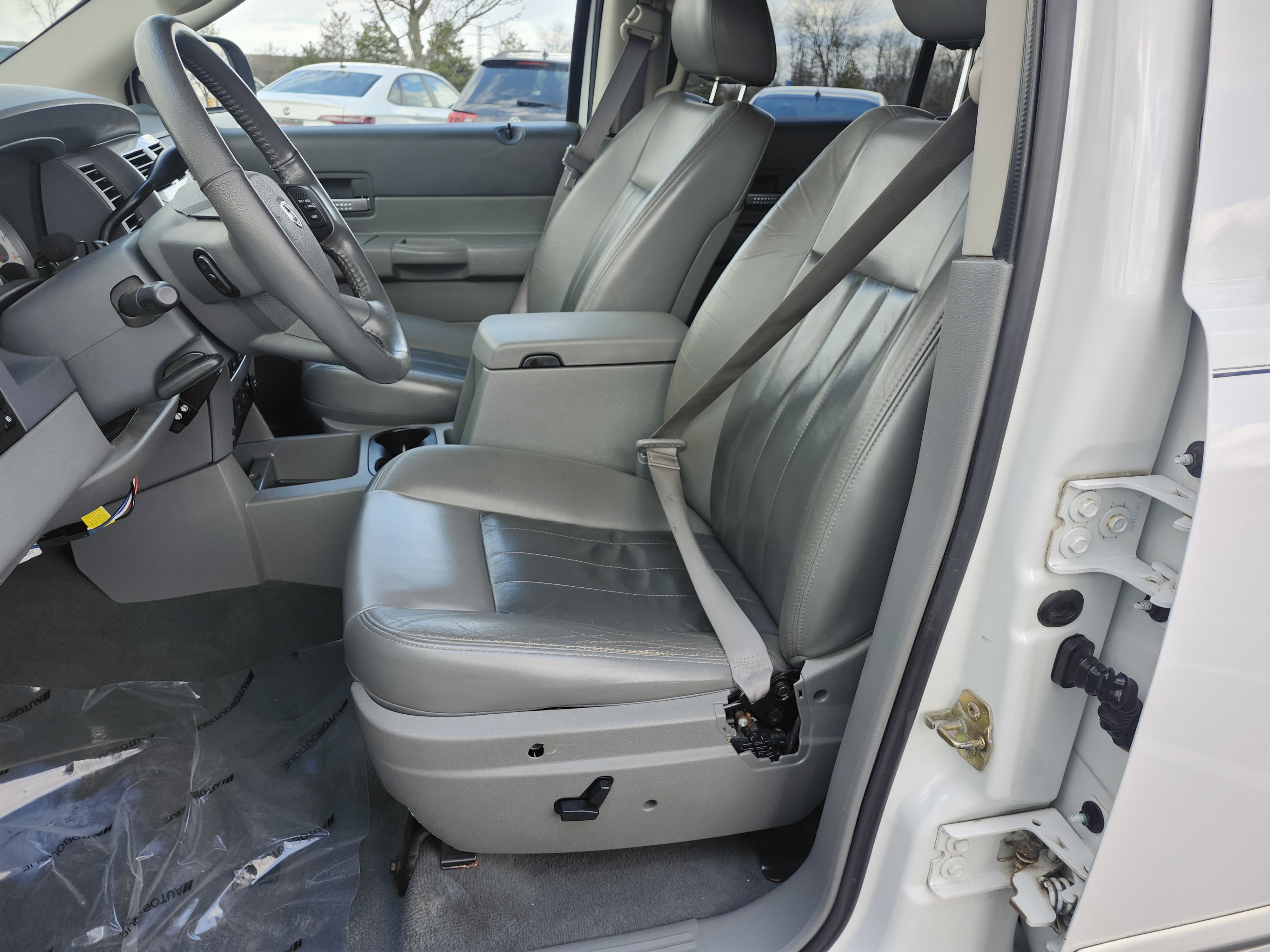 Used 2004 Dodge Durango Limited image 24