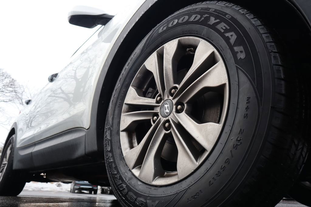 Used 2016 Hyundai Santa Fe Sport w/ Option Group 02 image 7