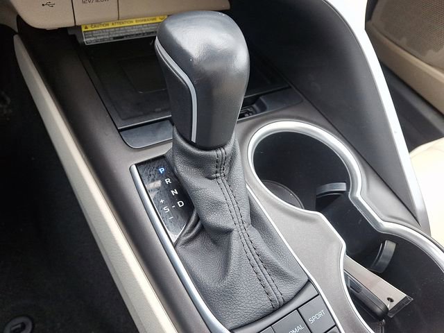 Used 2021 Toyota Camry XLE image 15