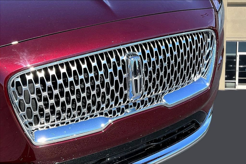 Used 2021 Lincoln Nautilus Reserve FWD image 35