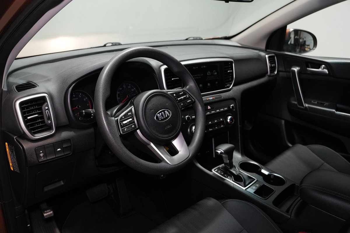 Used 2020 Kia Sportage LX FWD image 11