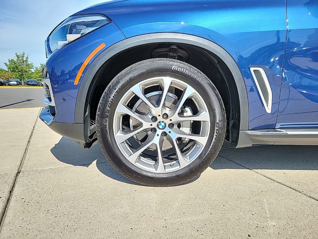 Used 2021 BMW X5 xDrive40i w/ Premium Package AWD/4WD image 8