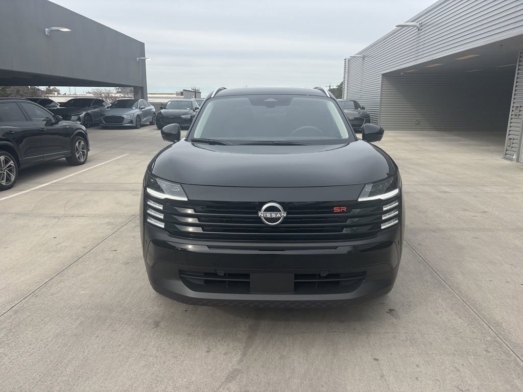 Used 2025 Nissan Kicks SR image 2