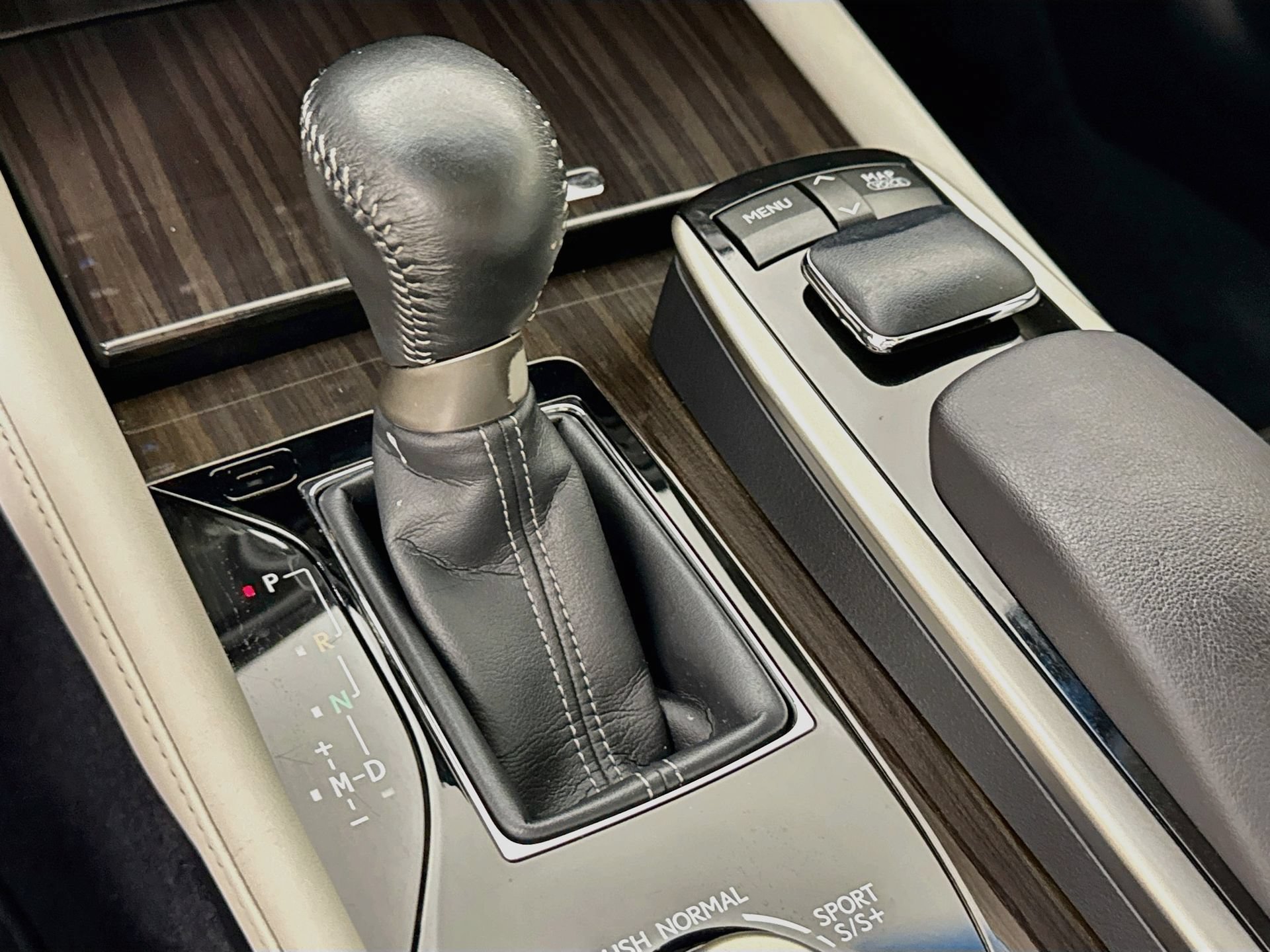 Used 2013 Lexus GS 350 w/ Luxury Pkg RWD image 18
