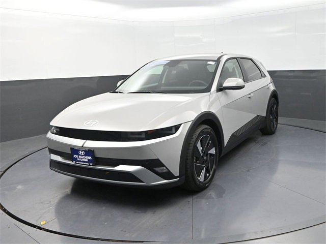 New 2025 Hyundai Ioniq 5 SE image 4