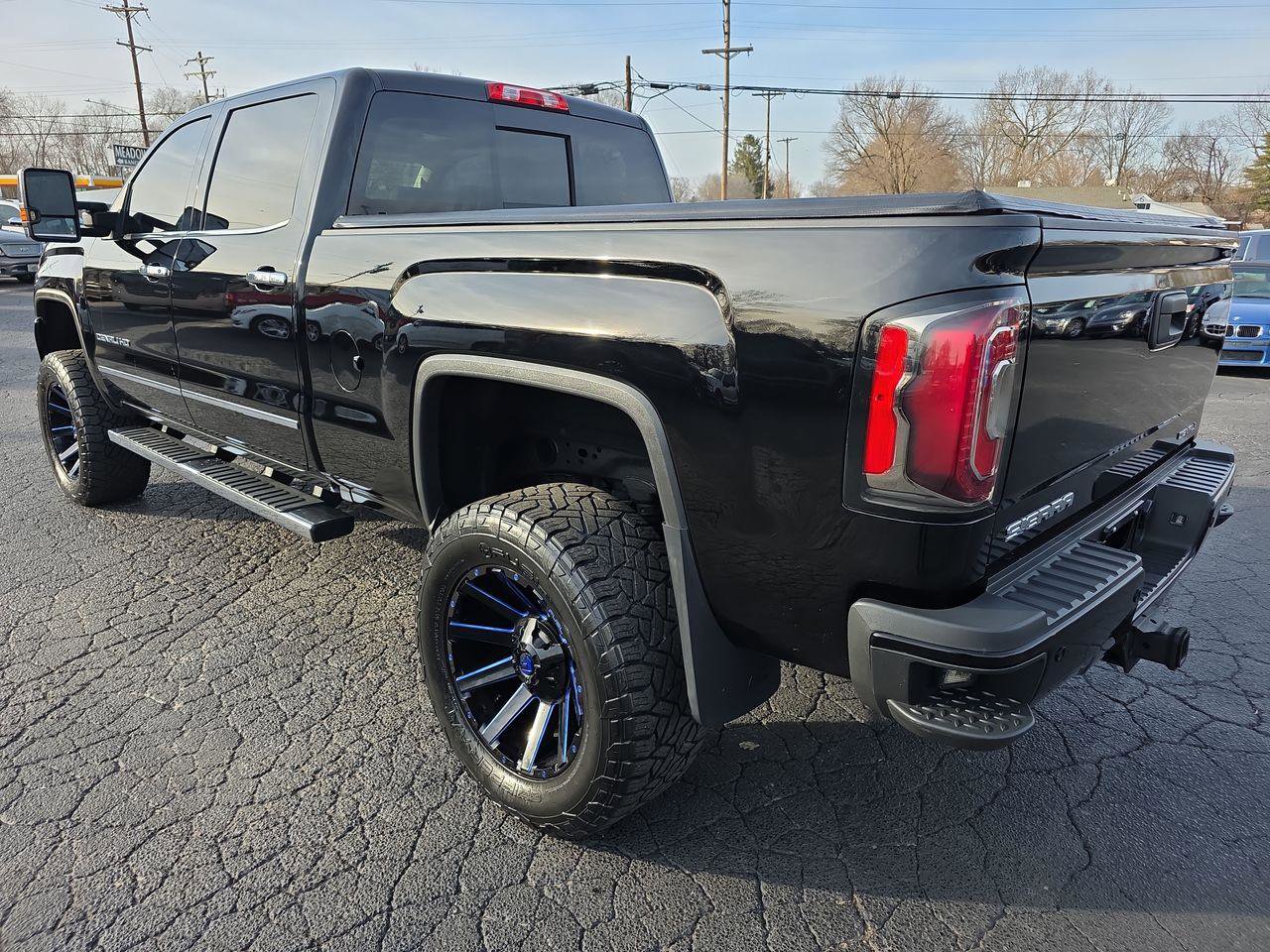 Used 2016 GMC Sierra 2500 Denali w/ Duramax Plus Package AWD/4WD image 20