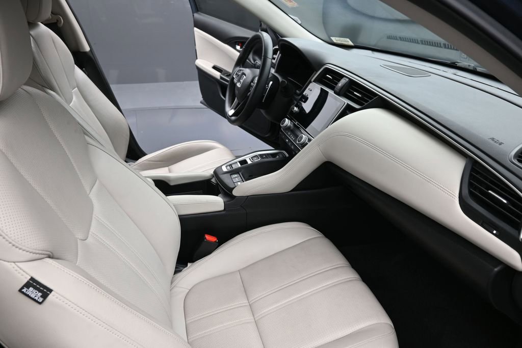Used 2019 Honda Insight Touring image 10