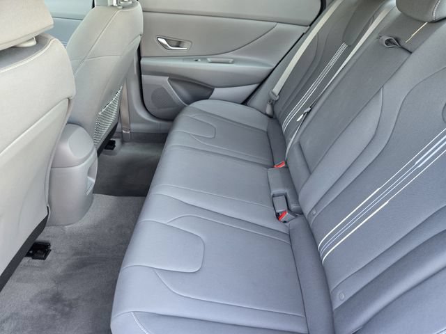 Certified 2024 Hyundai Elantra SEL w/ Convenience Package FWD image 19