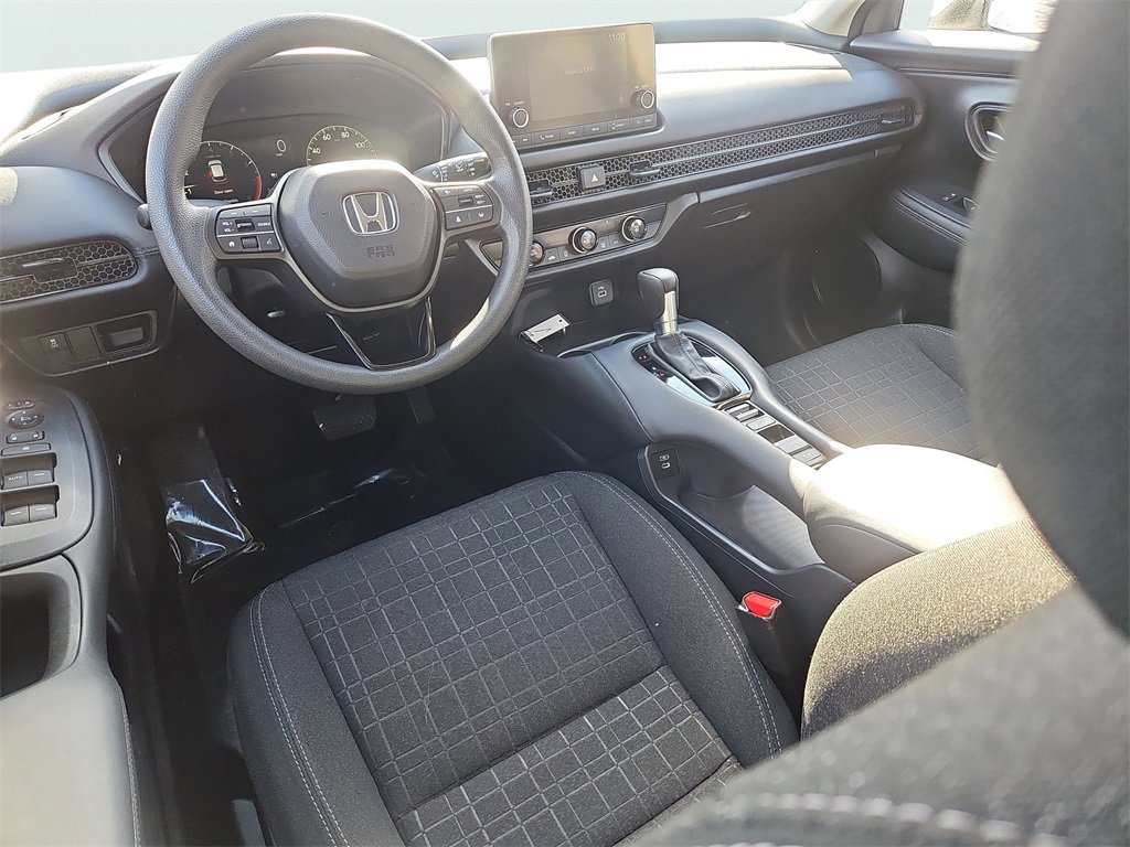 Certified 2025 Honda HR-V LX image 24