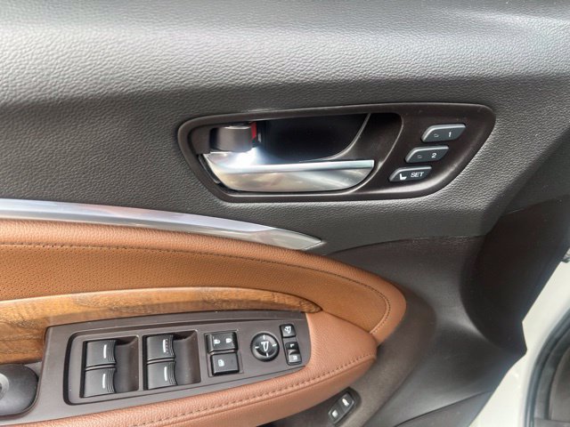 Used 2020 Acura MDX w/ Technology Package AWD/4WD image 11