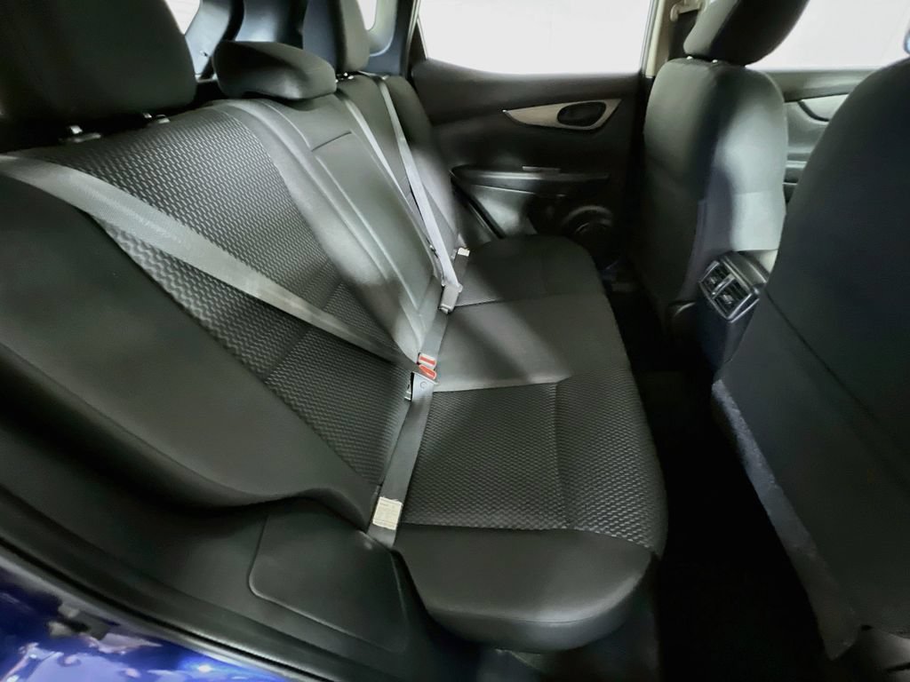 Used 2019 Nissan Rogue Sport S w/ Appearance Package FWD image 23