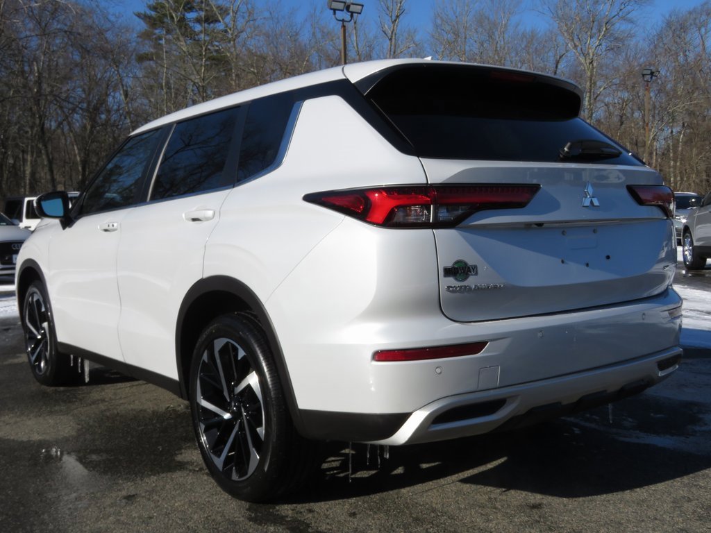 Used 2023 Mitsubishi Outlander SE image 7