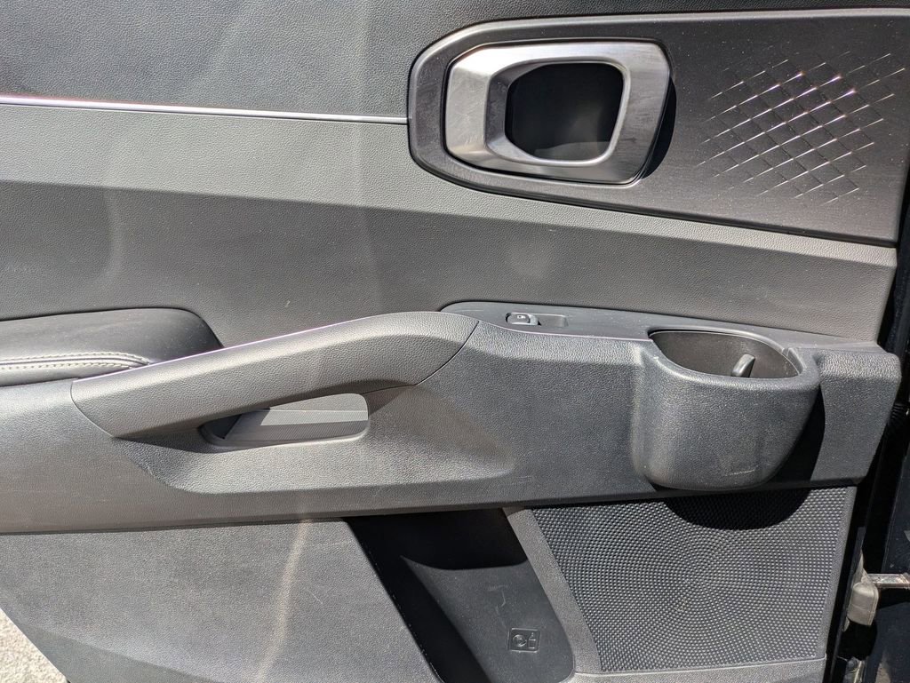 Used 2024 Kia Sorento S FWD image 24