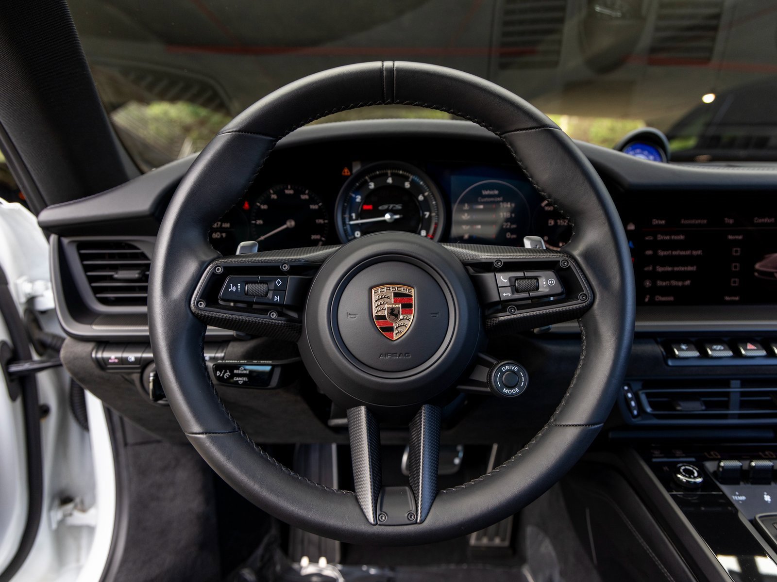 Certified 2024 Porsche 911 Carrera GTS image 30