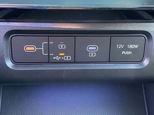 Used 2025 Hyundai Tucson Limited AWD/4WD image 26
