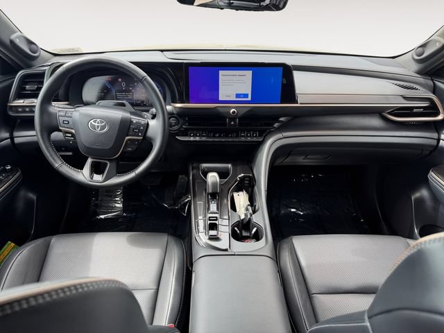 Certified 2025 Toyota Crown Signia AWD/4WD image 10
