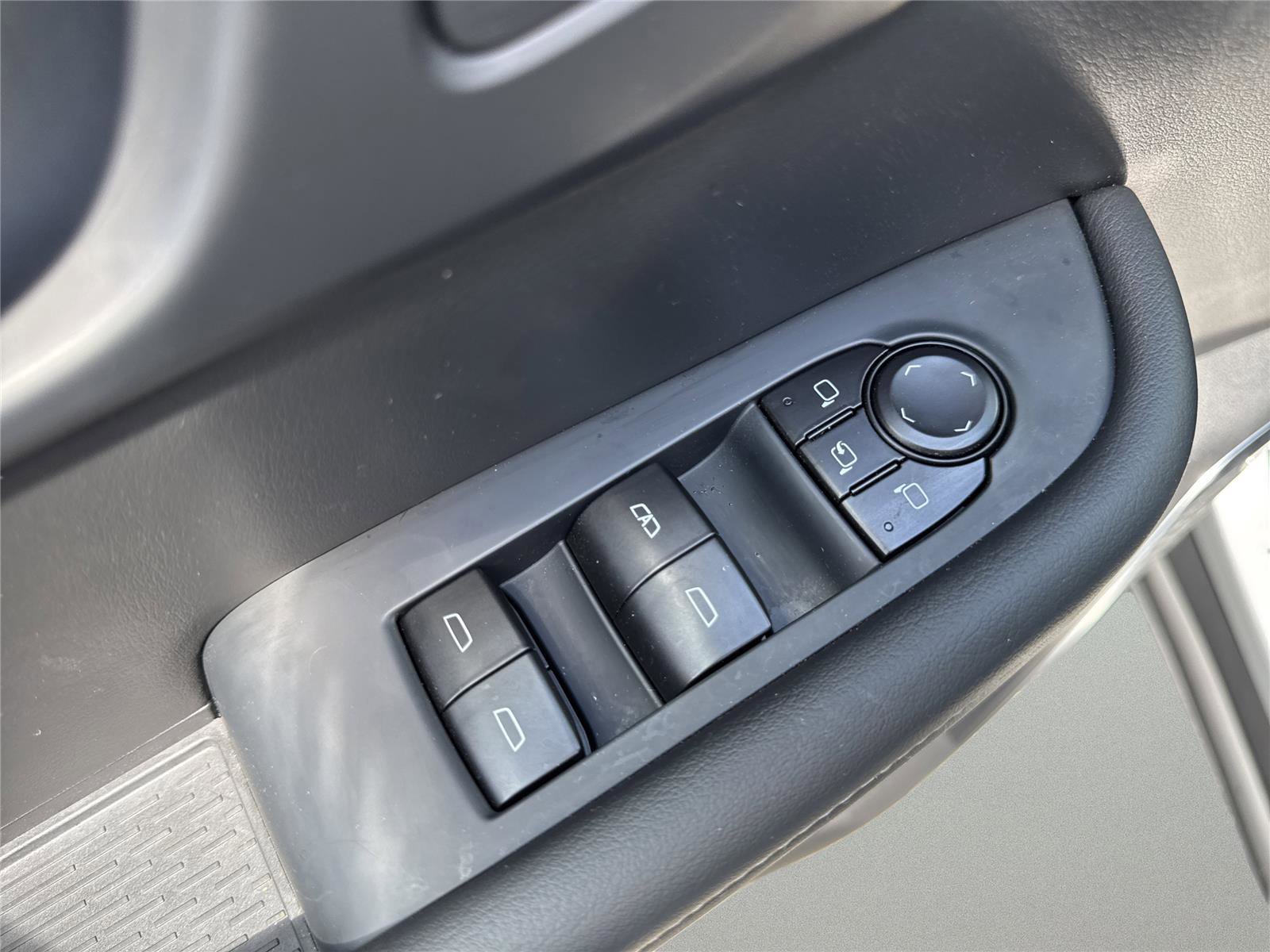 Used 2026 Buick Enclave Preferred FWD image 18