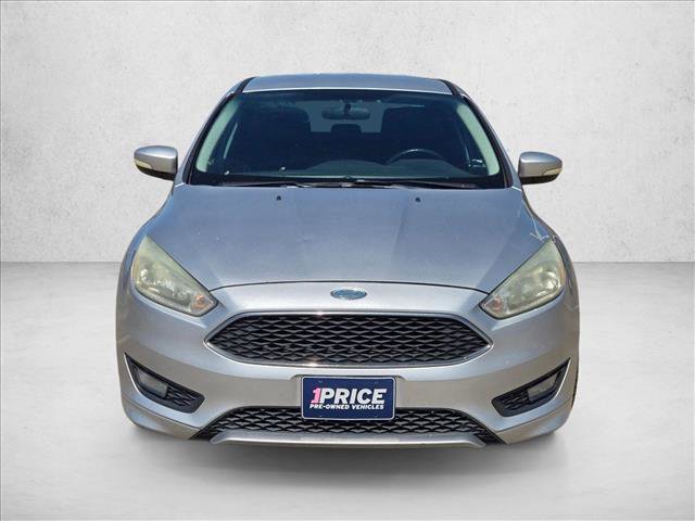 Used 2015 Ford Focus SE w/ SE Ecoboost Package image 2