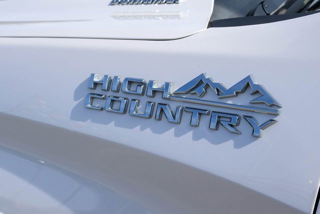 Used 2023 Chevrolet Silverado 1500 High Country w/ Technology Package image 8