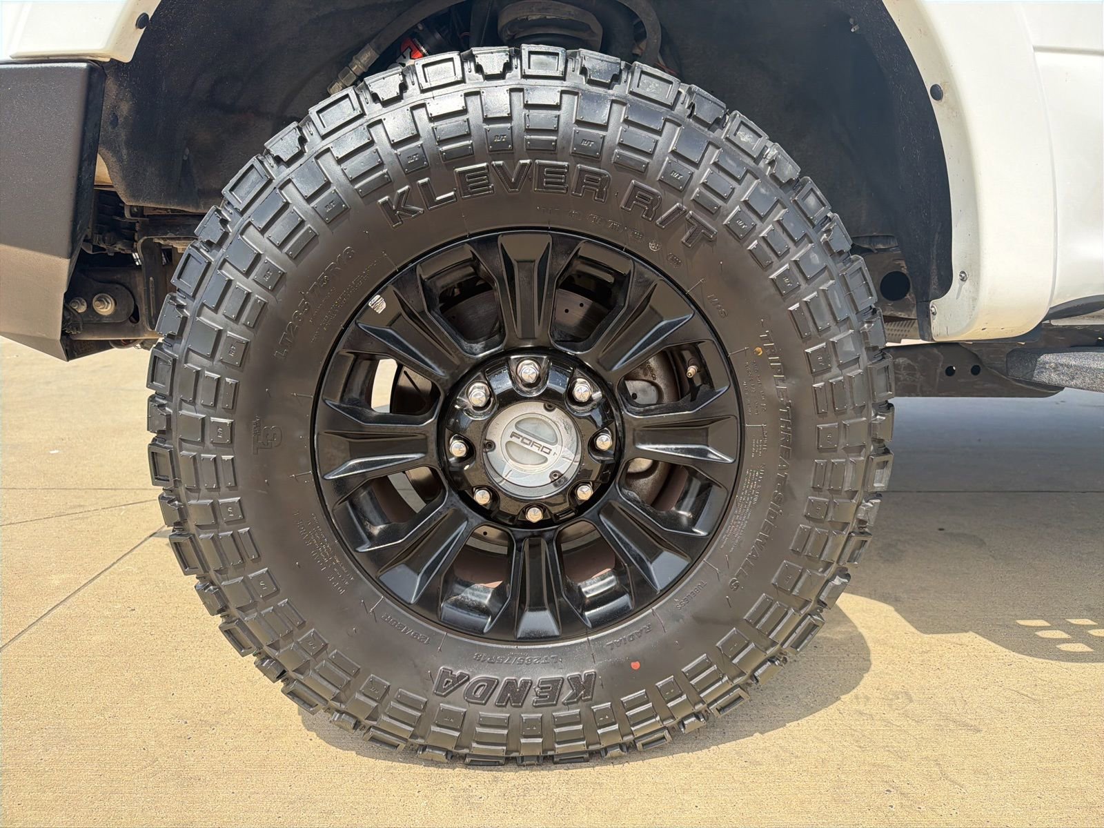 Used 2020 Ford F250 Lariat w/ Tremor Off-Road Package image 9