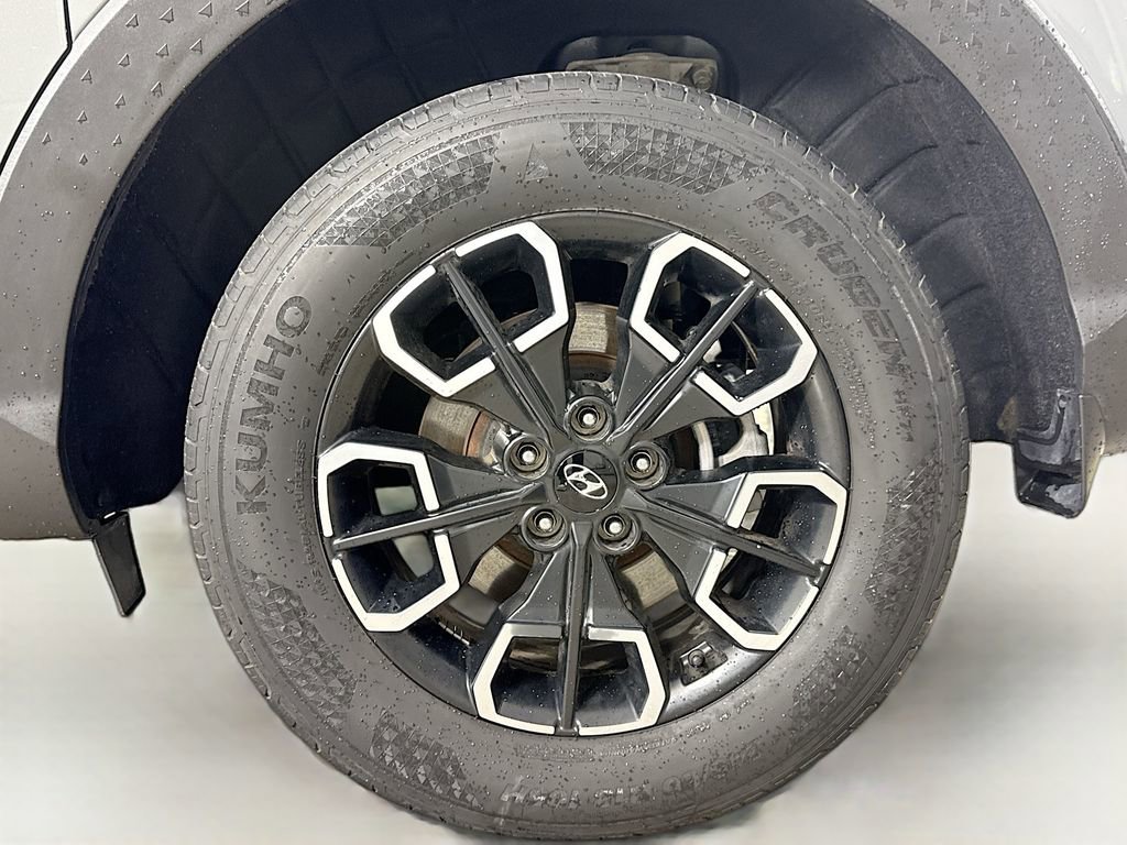 Used 2023 Hyundai Santa Cruz SE image 28