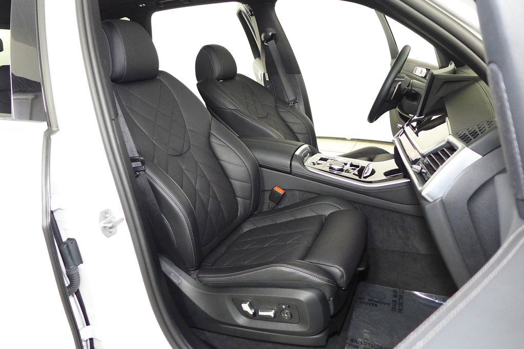 Certified 2024 BMW X5 xDrive50e w/ Parking Assistance Package image 19