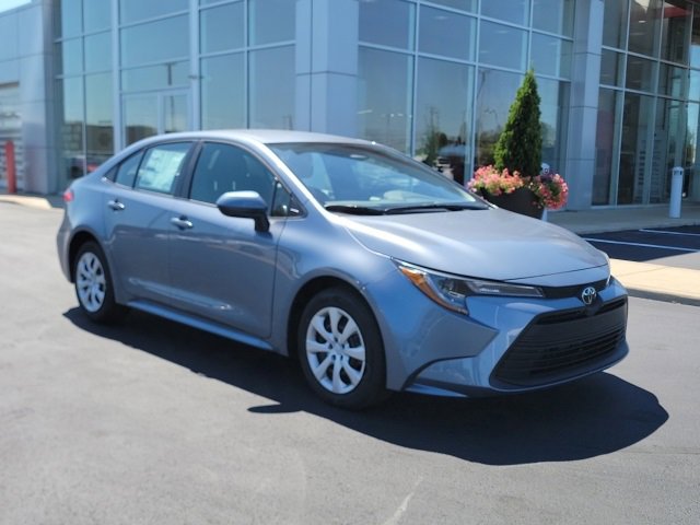 New 2025 Toyota Corolla LE
