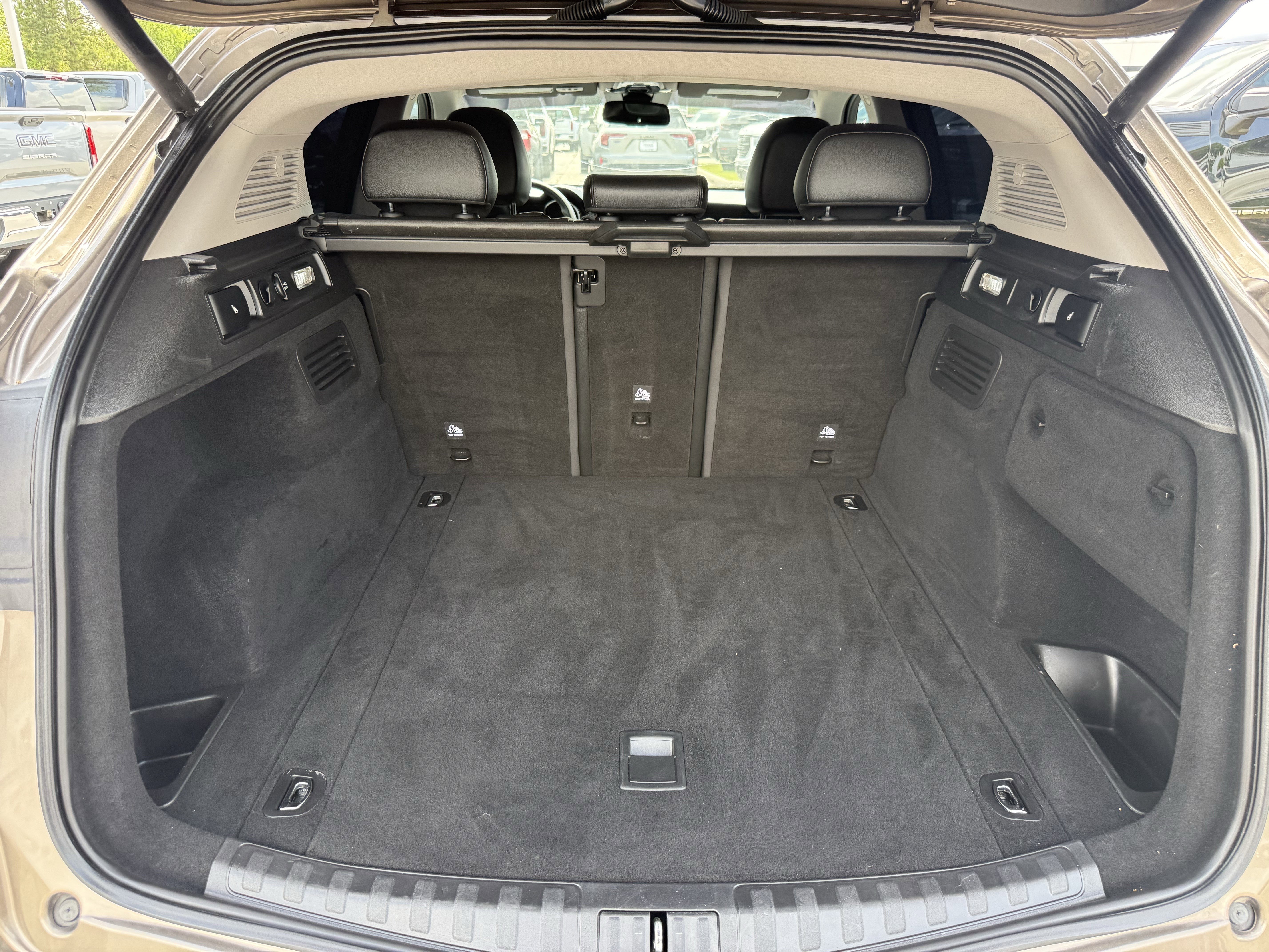 Used 2019 Alfa Romeo Stelvio image 30