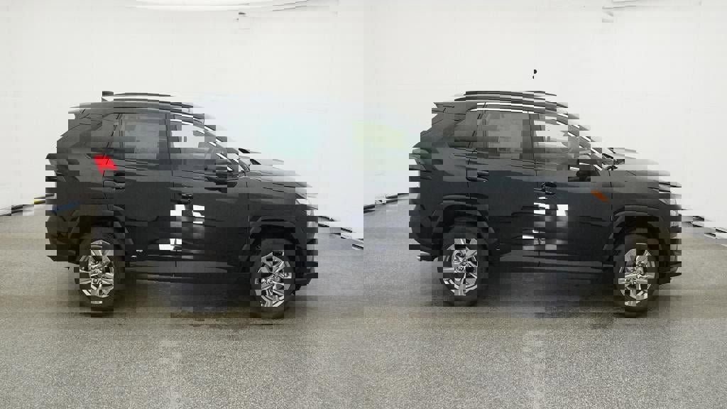 New 2025 Toyota RAV4 XLE image 11