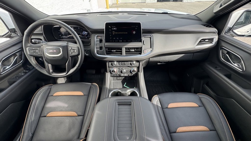 Used 2024 GMC Yukon AT4 w/ Max Trailering Package image 11
