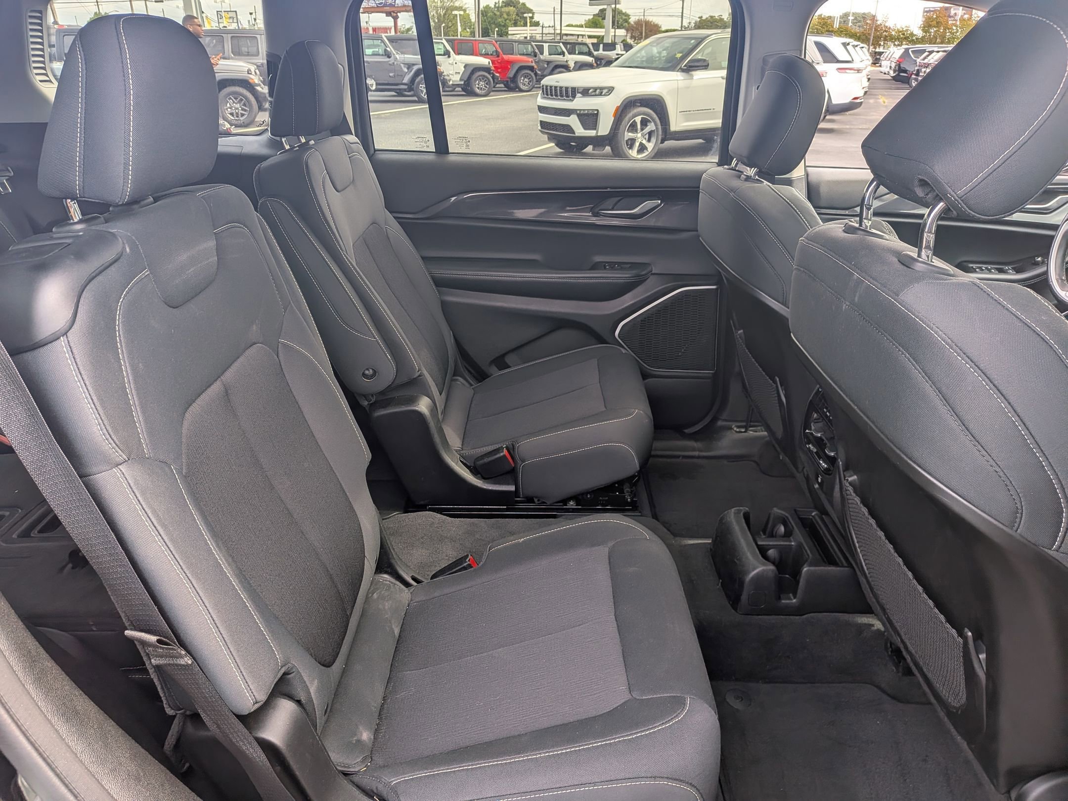 Certified 2021 Jeep Grand Cherokee L Laredo w/ Luxury Tech Group I RWD image 35