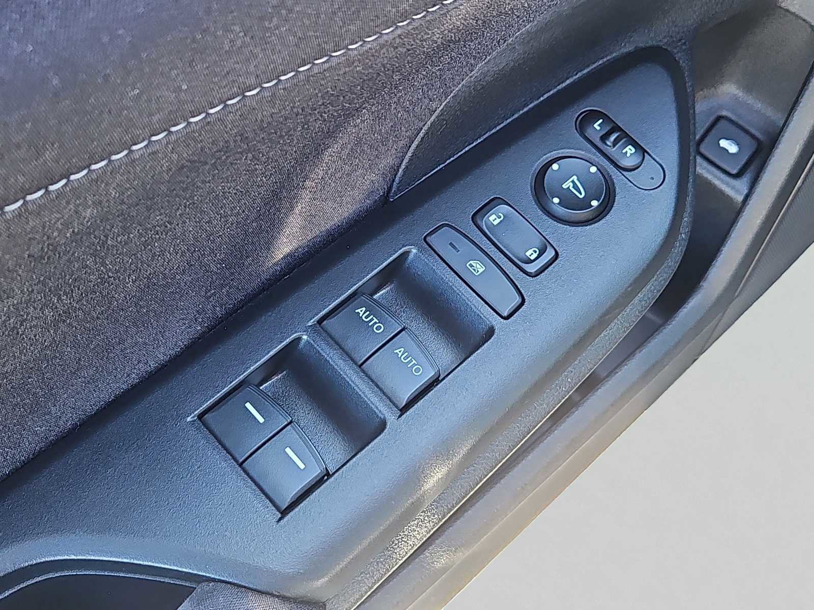 Used 2019 Honda Insight EX image 22